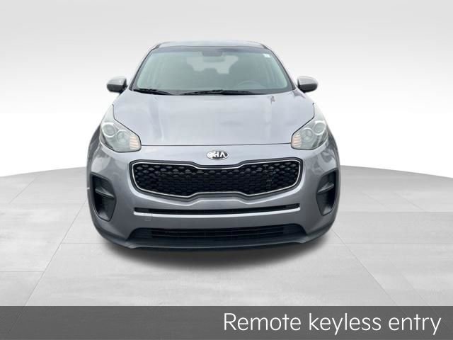 Used 2017 Kia Sportage LX image 2