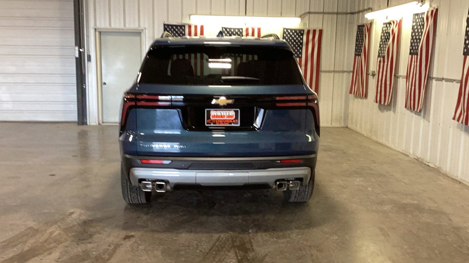 New 2026 Chevrolet Traverse LT w/ Sun and Wheel Package AWD/4WD image 5
