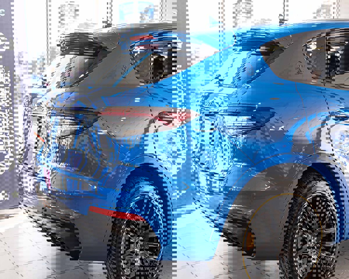 Used 2022 Maserati Levante F Tributo image 13