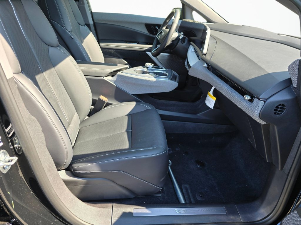 New 2026 Cadillac Optiq Luxury 2 AWD/4WD image 19