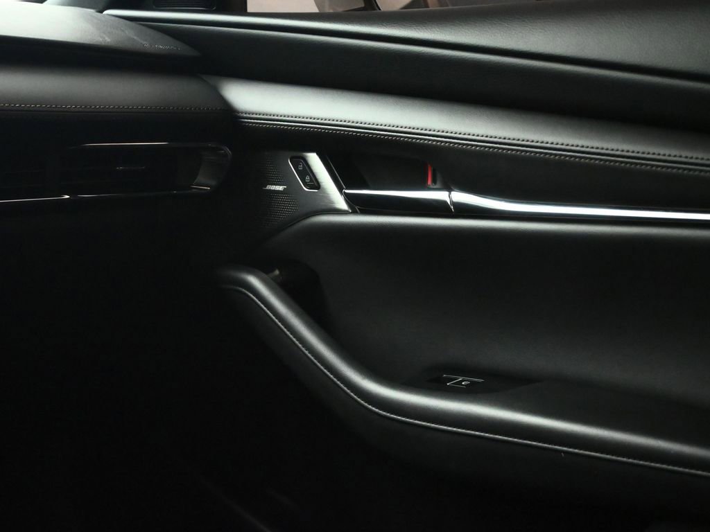 Used 2019 MAZDA MAZDA3 Hatchback w/ Preferred Package image 44