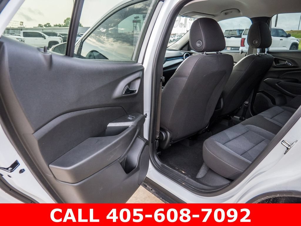 Used 2026 Chevrolet Trax LS w/ Driver Confidence Package FWD image 20