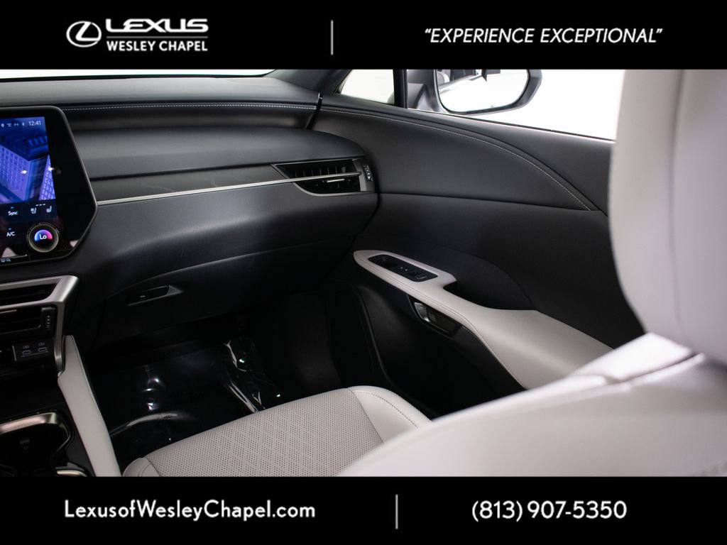Used 2025 Lexus RX 350 Premium Plus w/ Accessory Package (Z1) FWD image 18