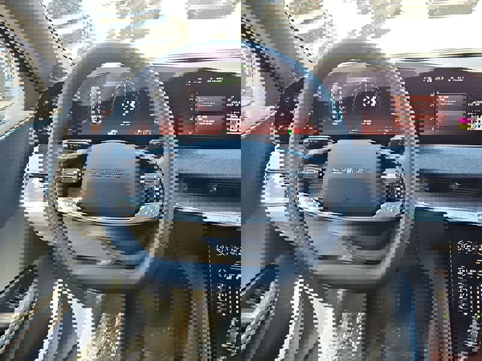 Used 2024 Lucid Air Pure image 21