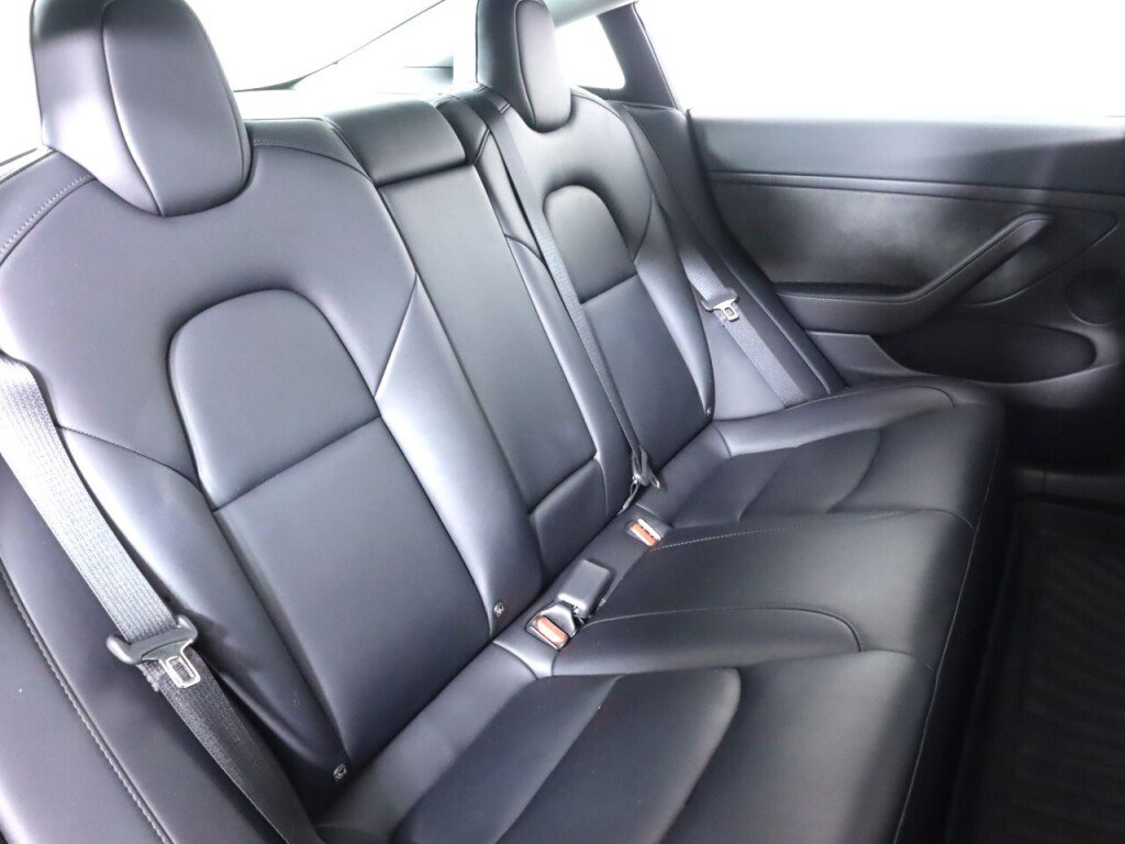 Used 2023 Tesla Model 3 Standard Range image 39