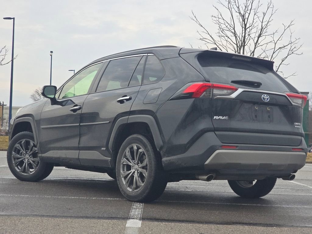 Used 2023 Toyota RAV4 Limited image 13