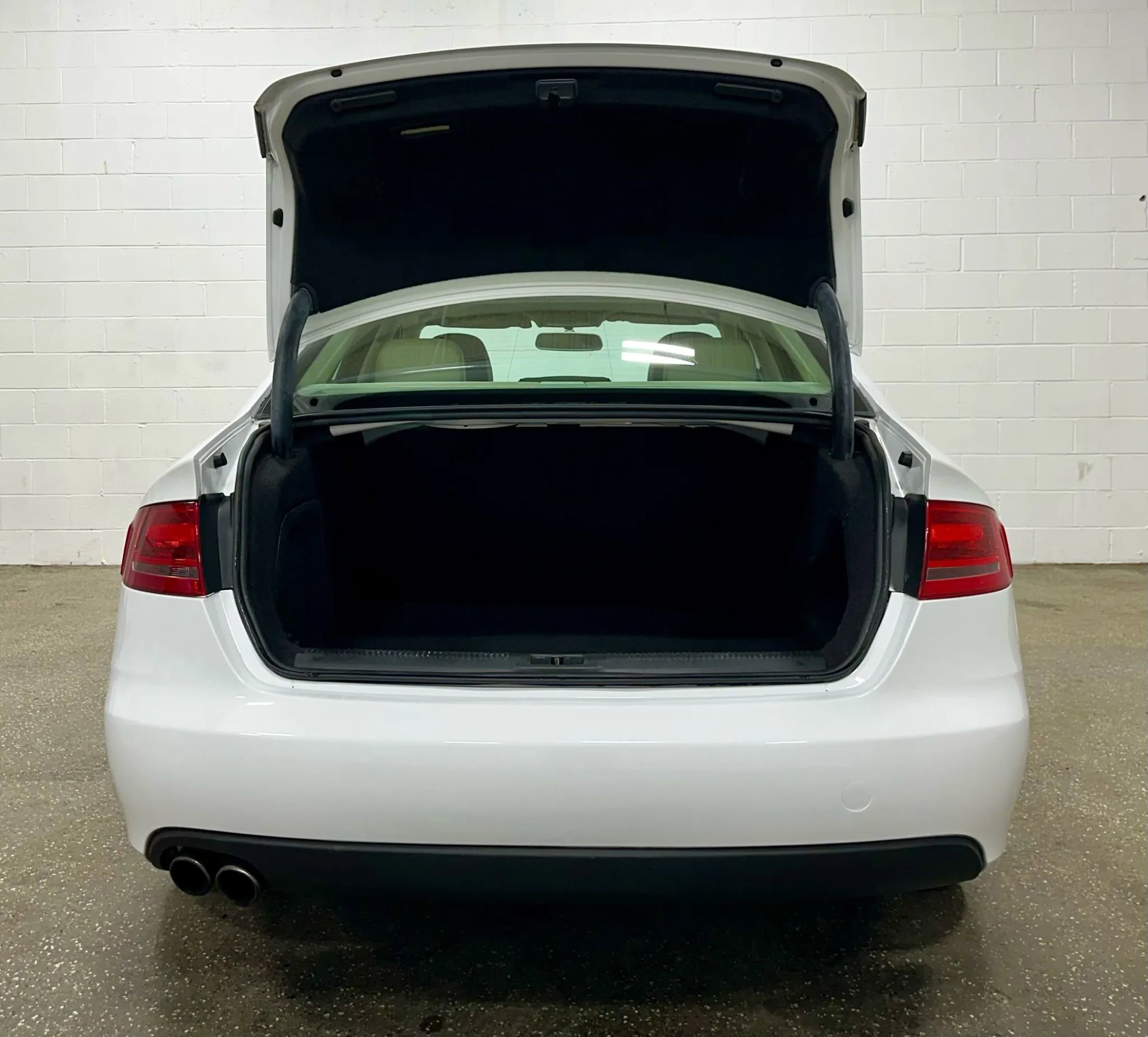 Used 2011 Audi A4 2.0T Premium image 8