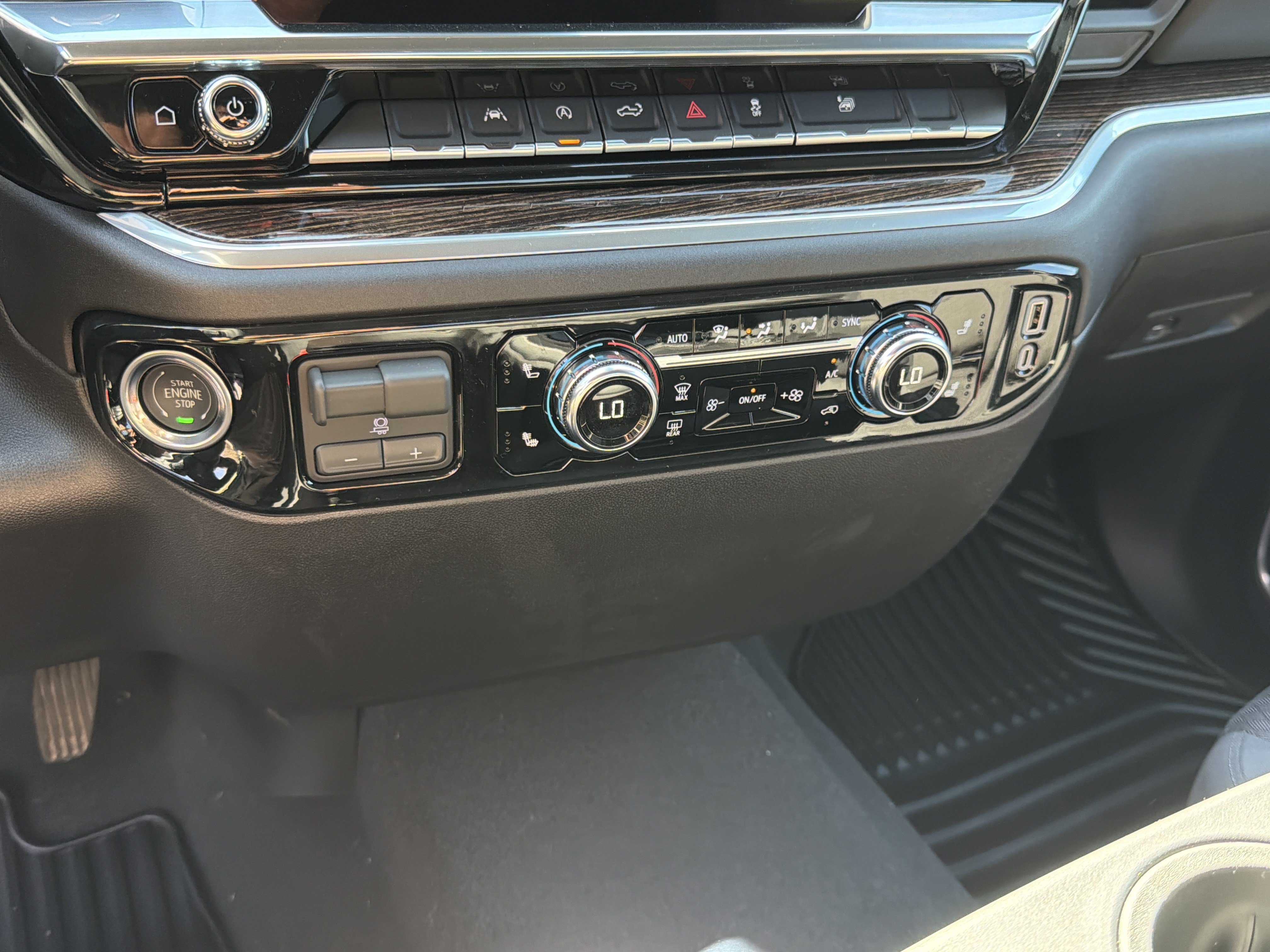 New 2026 GMC Sierra 1500 Elevation AWD/4WD image 28