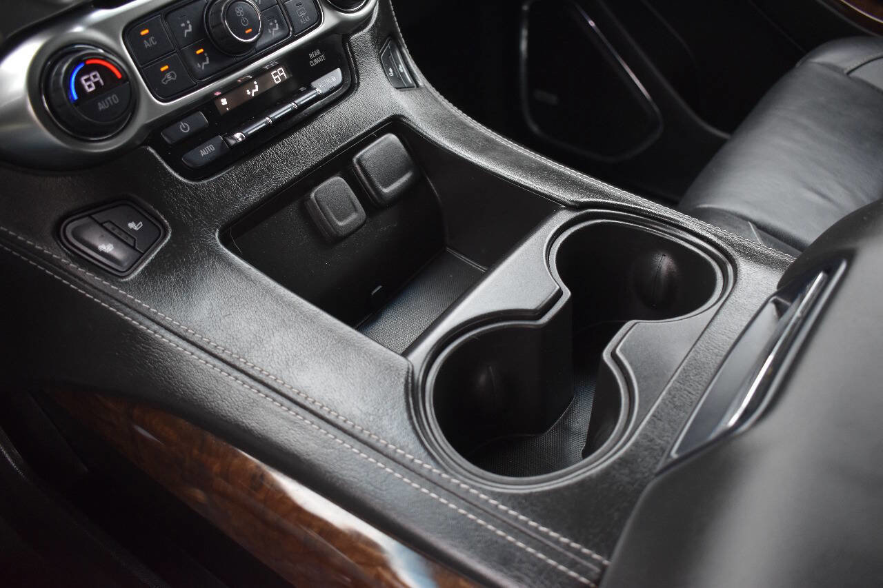 Used 2018 Chevrolet Suburban LT AWD/4WD image 34