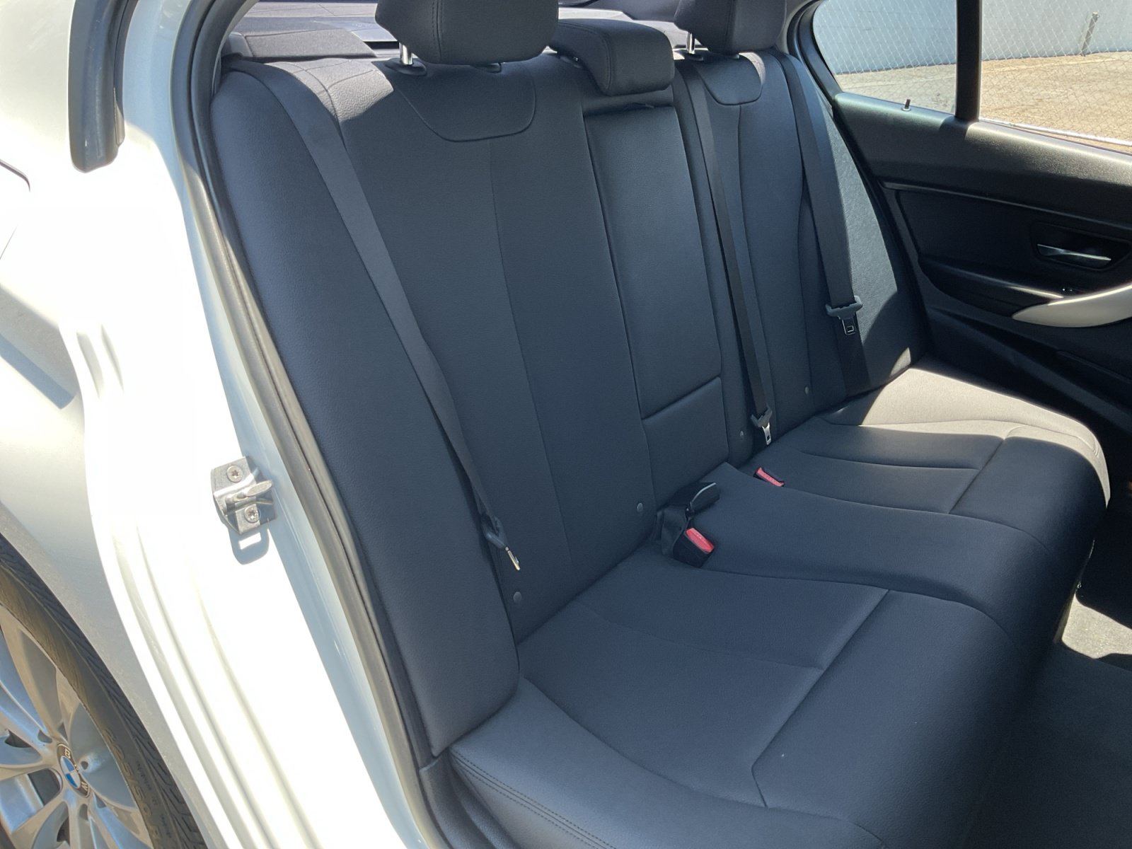Used 2018 BMW 320i xDrive Sedan AWD/4WD image 20