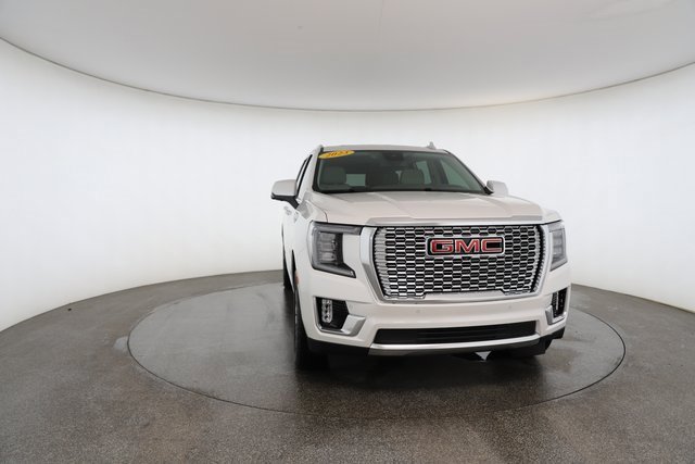 Used 2023 GMC Yukon XL Denali image 29