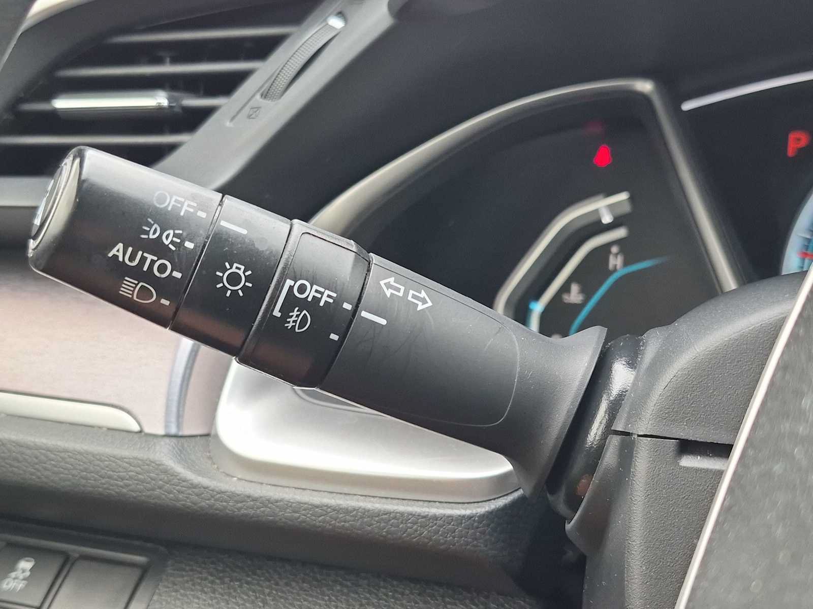 Used 2018 Honda Civic Touring image 27