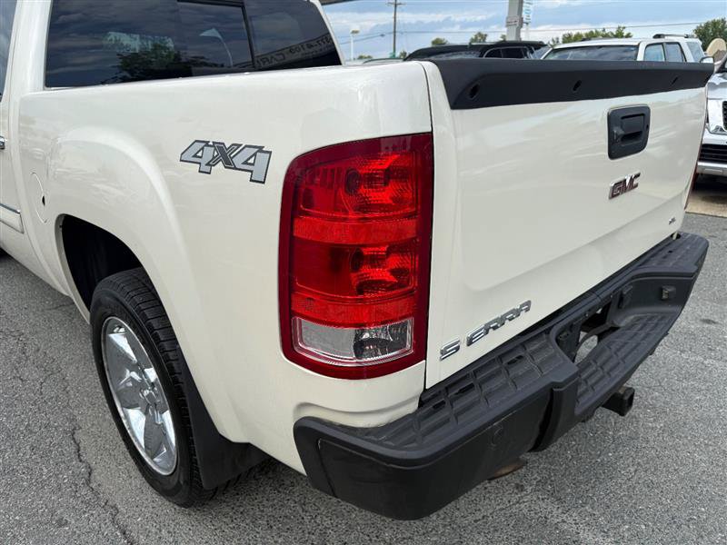 Used 2013 GMC Sierra 1500 SLT w/ SLT White Diamond Edition AWD/4WD image 23