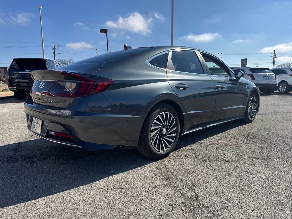 Used 2023 Hyundai Sonata Limited w/ Cargo Package image 7