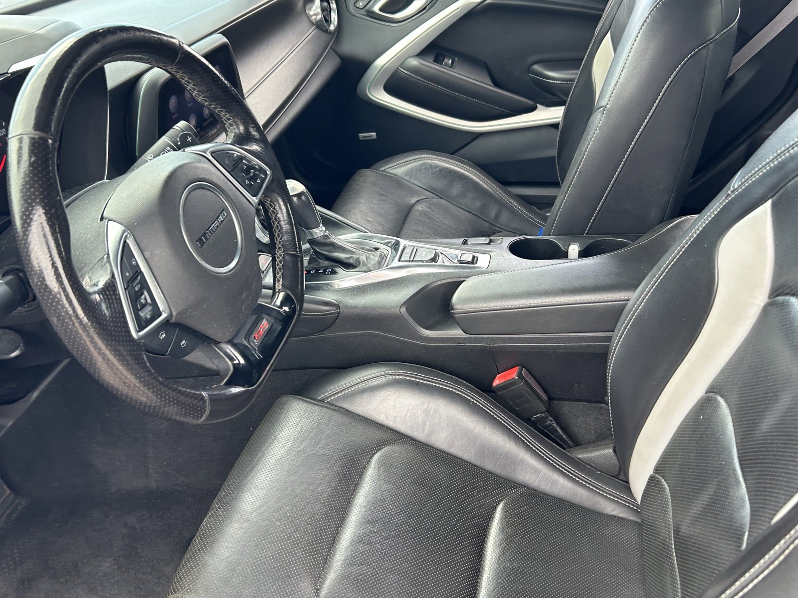 Used 2020 Chevrolet Camaro SS image 10