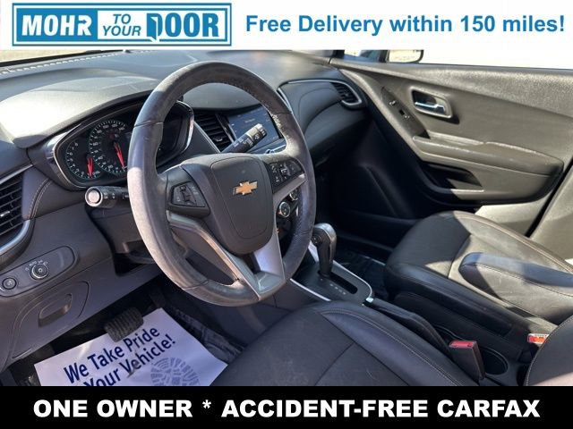 Used 2022 Chevrolet Trax LT w/ LT Convenience Package image 13