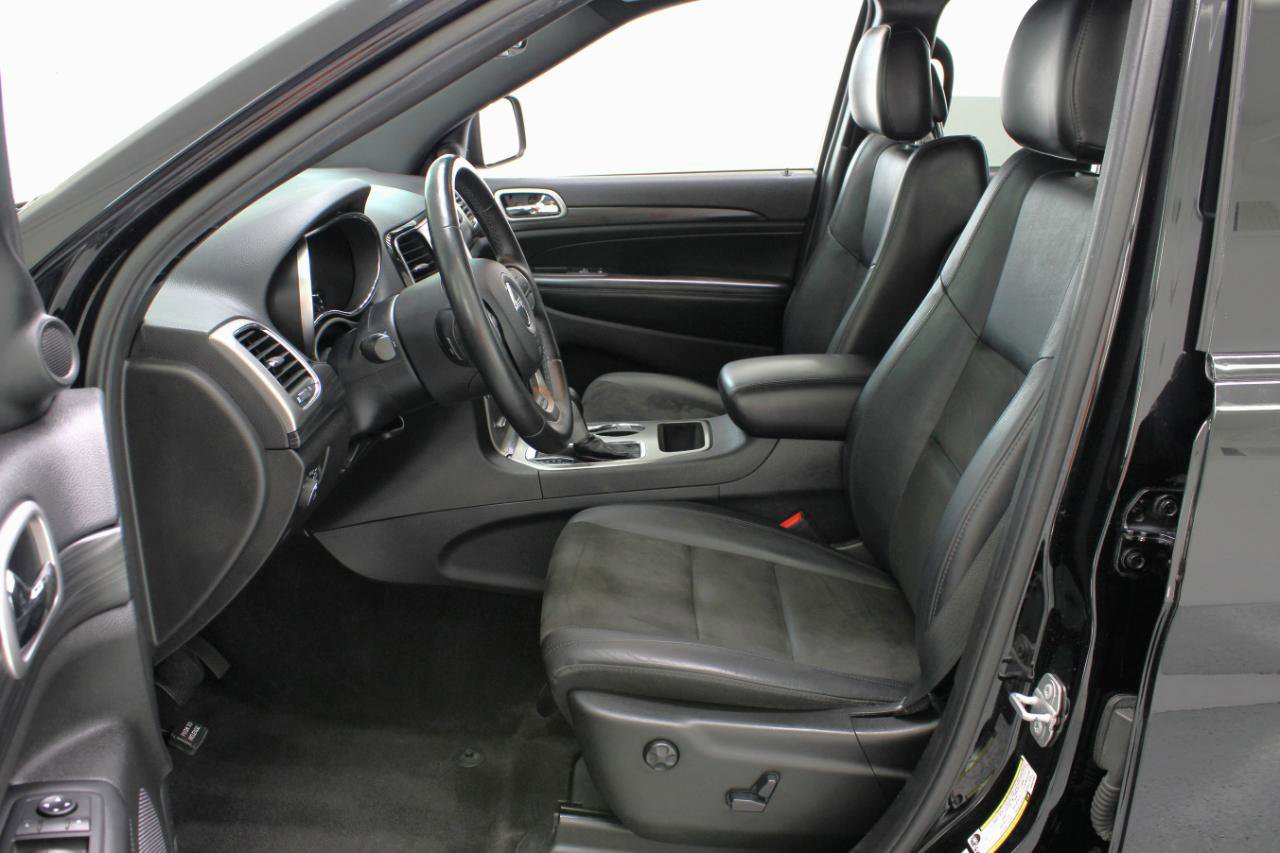 Used 2019 Jeep Grand Cherokee Altitude AWD/4WD image 33