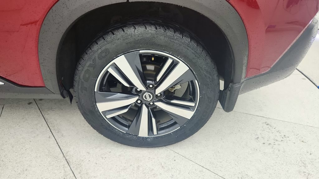 Used 2021 Nissan Rogue SL FWD image 28