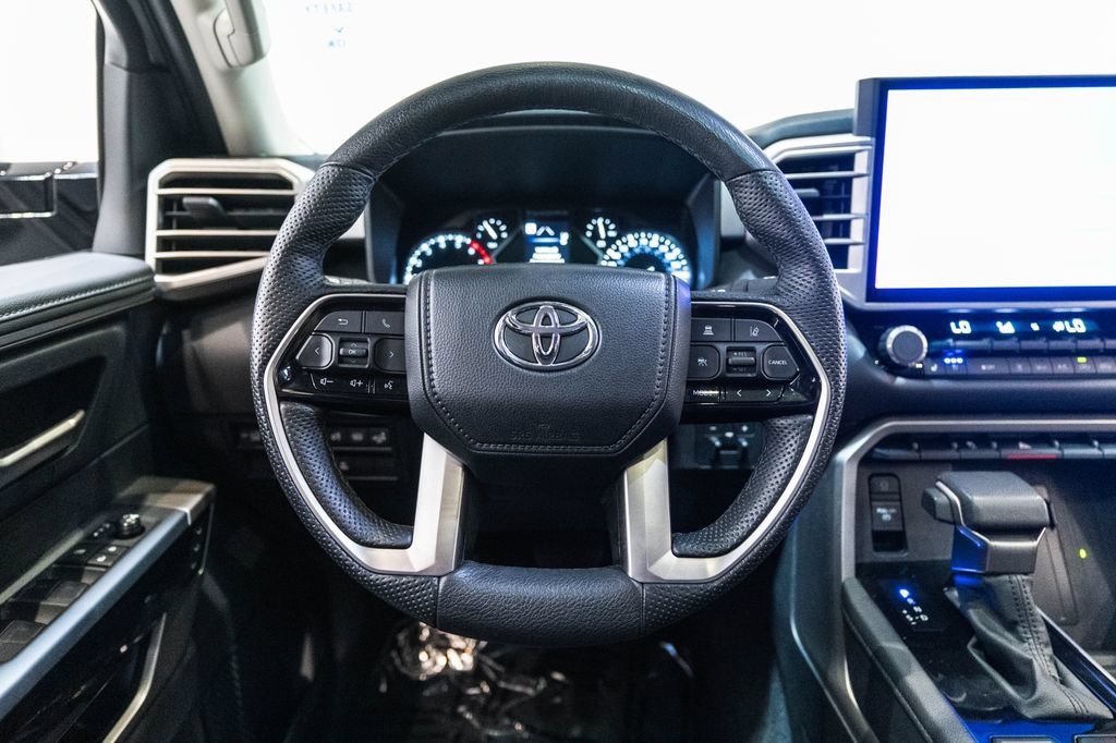 Certified 2022 Toyota Tundra Limited w/ Power Package AWD/4WD image 16