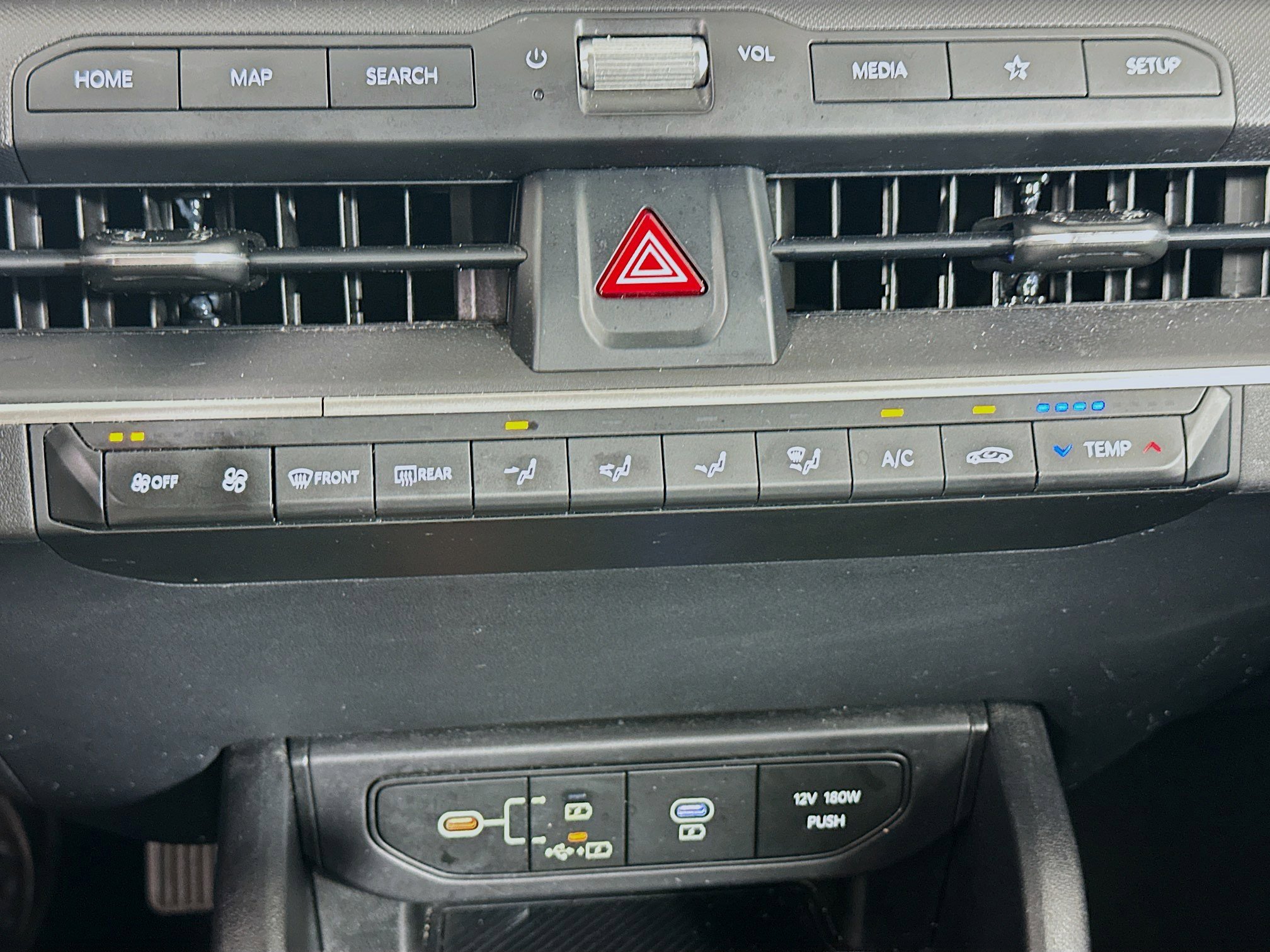 Used 2025 Kia K4 LXS image 23