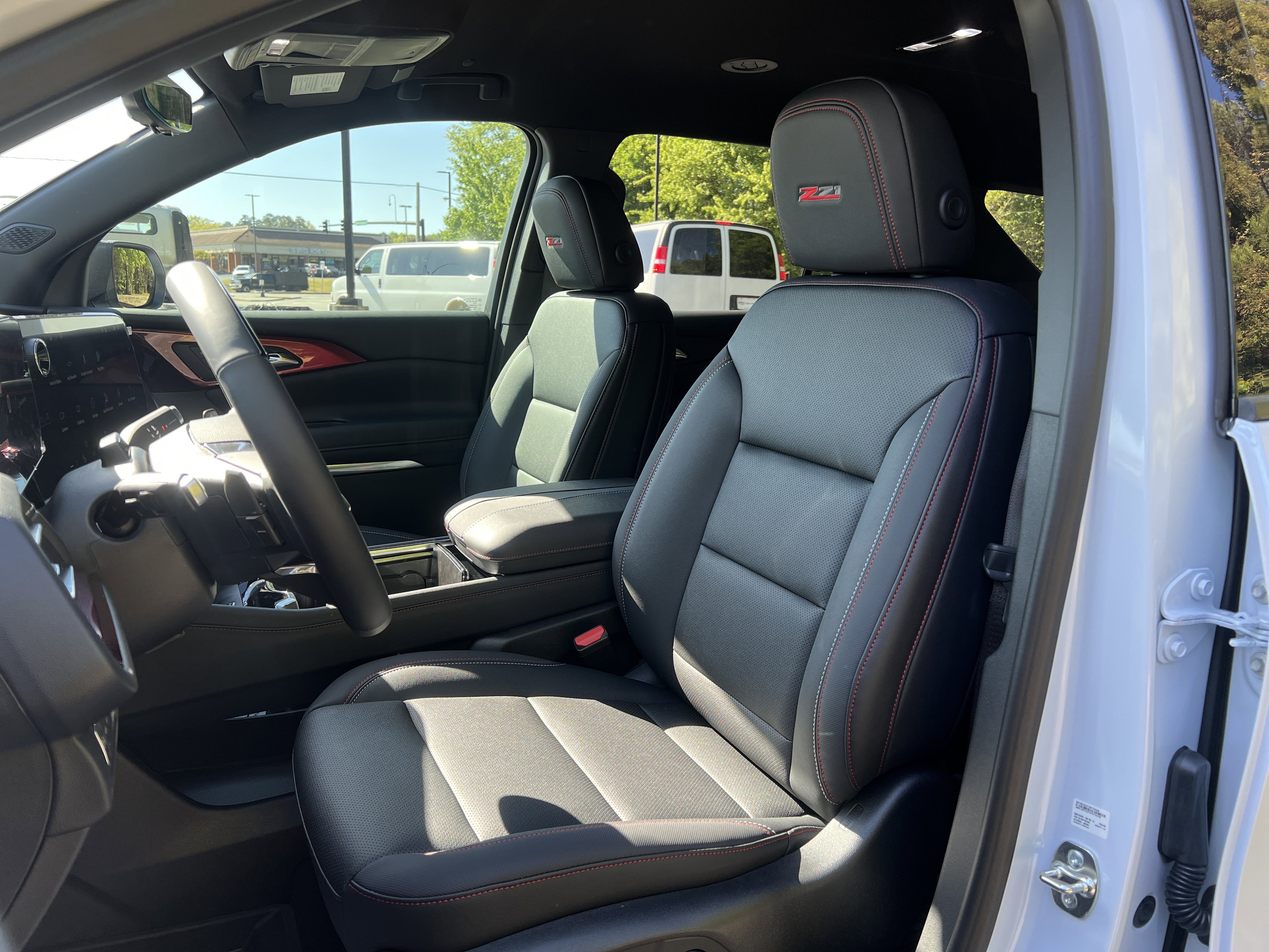 New 2026 Chevrolet Traverse Z71 image 16