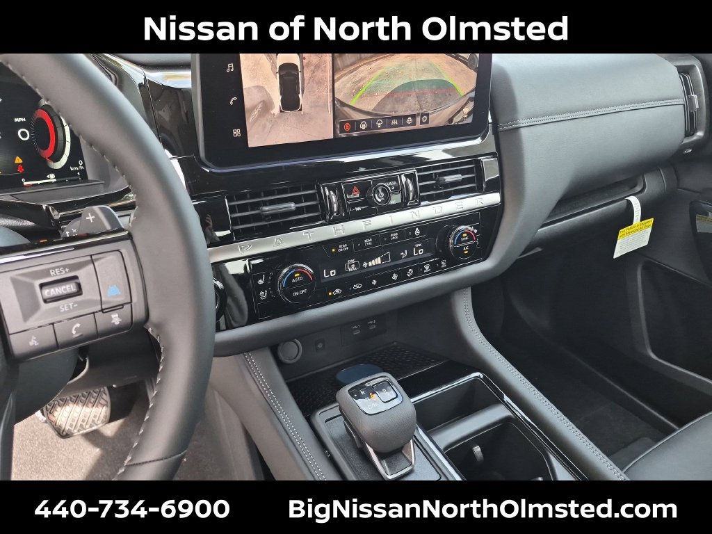 New 2026 Nissan Pathfinder Platinum AWD/4WD image 15
