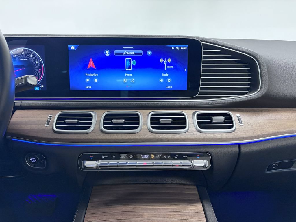 Certified 2025 Mercedes-Benz GLE 350 4MATIC w/ Winter Package image 20