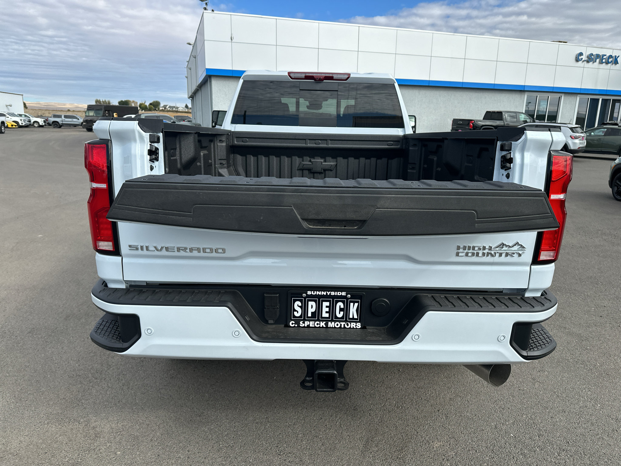 New 2026 Chevrolet Silverado 3500 High Country w/ High Country Premium Package AWD/4WD image 17