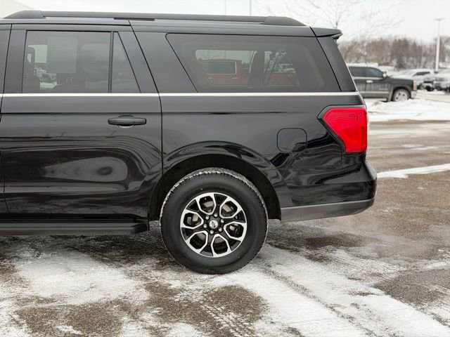 Used 2024 Ford Expedition Max XLT image 10