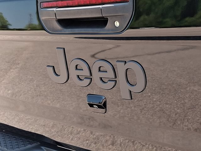 Used 2024 Jeep Gladiator Sport AWD/4WD image 34