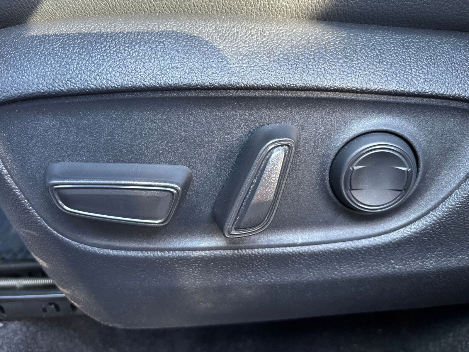 Used 2025 Toyota Grand Highlander FWD image 22