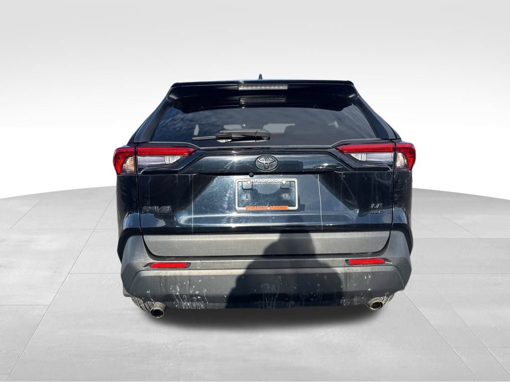 Used 2023 Toyota RAV4 LE image 4