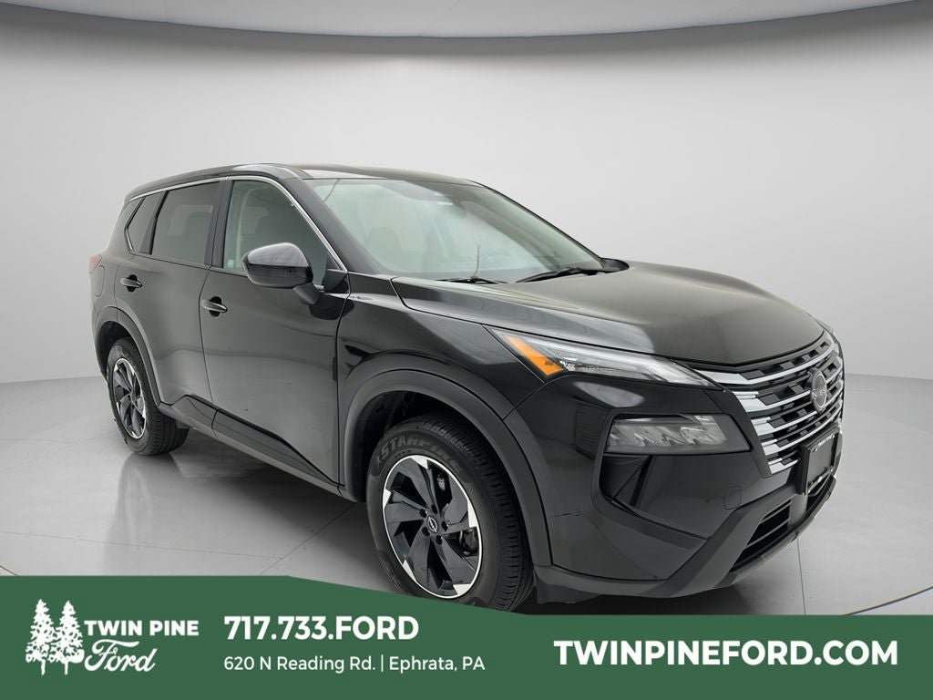 Used 2025 Nissan Rogue SV AWD/4WD image 1