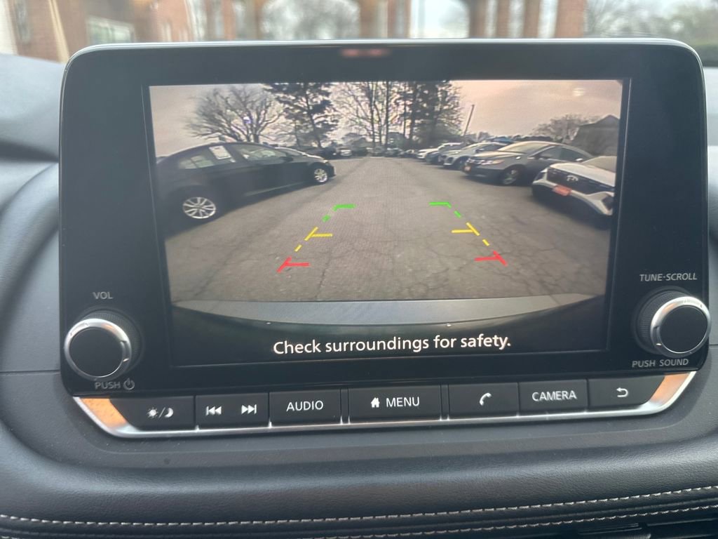 Used 2024 Nissan Rogue S image 8