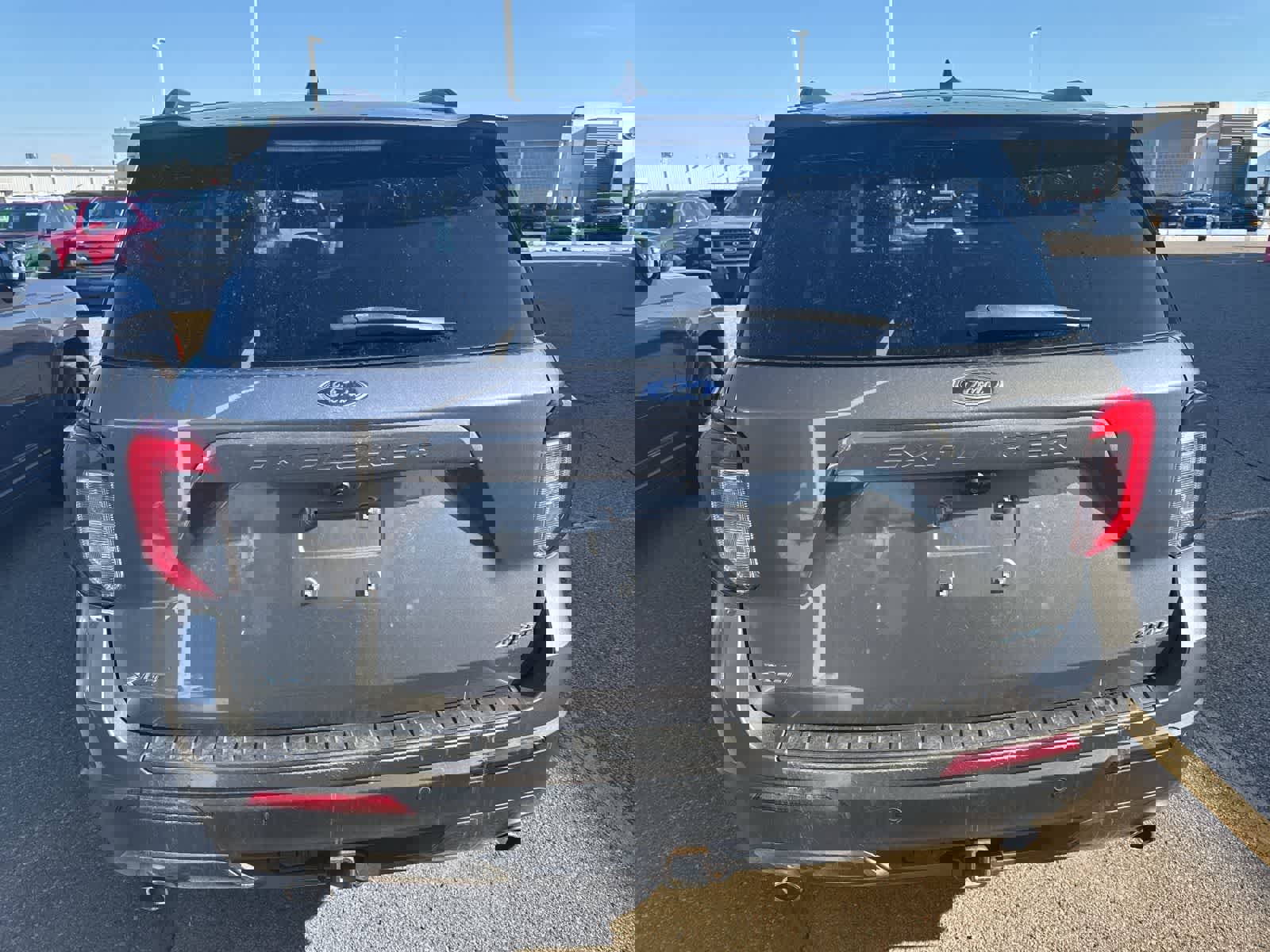 Used 2021 Ford Explorer XLT w/ Equipment Group 202A image 10