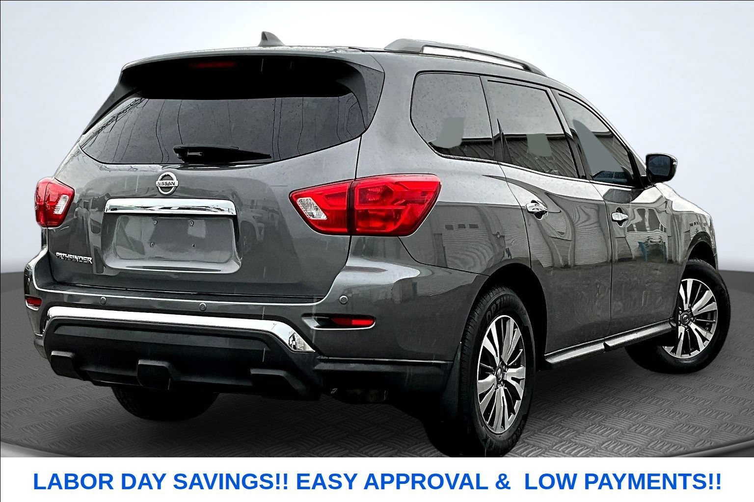 Used 2020 Nissan Pathfinder S FWD image 5