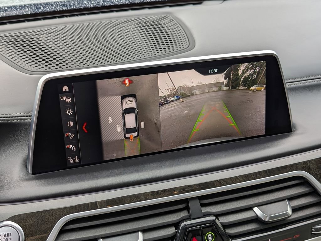 Used 2019 BMW 740i w/ Executive Package RWD image 20