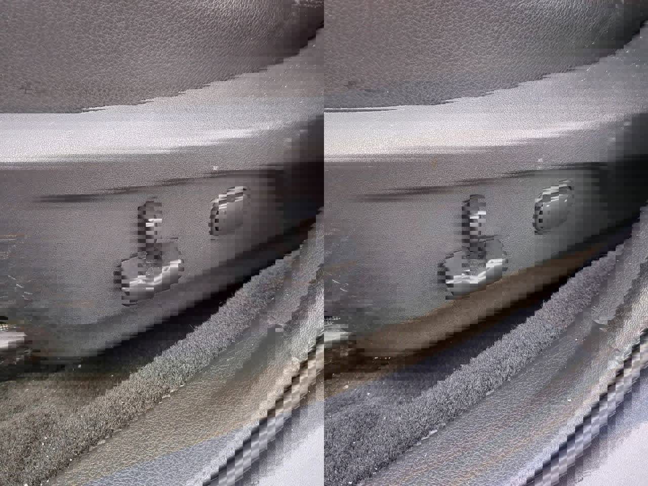 Used 2013 Subaru Outback 2.5i Limited w/ Moonroof Pkg image 16