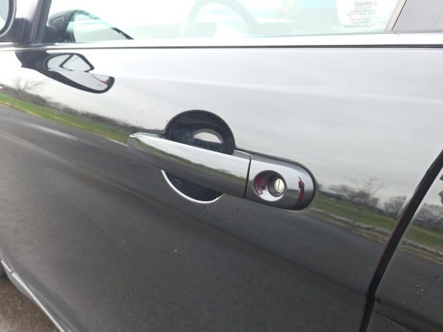 Used 2016 Ford Taurus SEL image 17