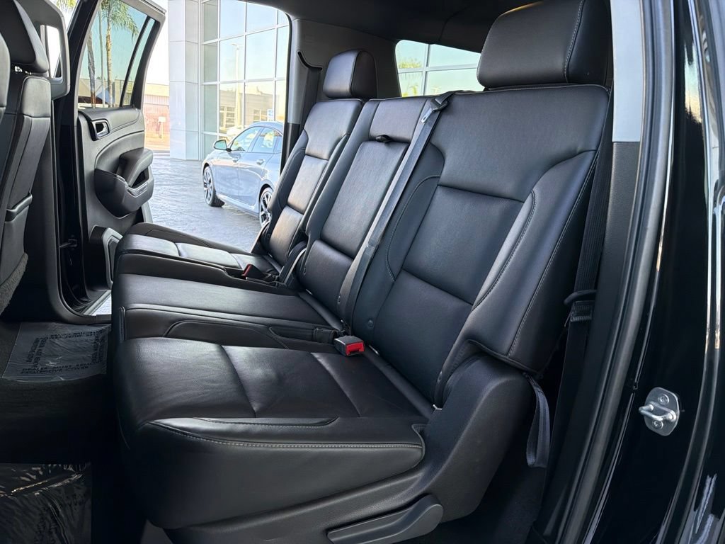 Used 2019 Chevrolet Suburban LT AWD/4WD image 12