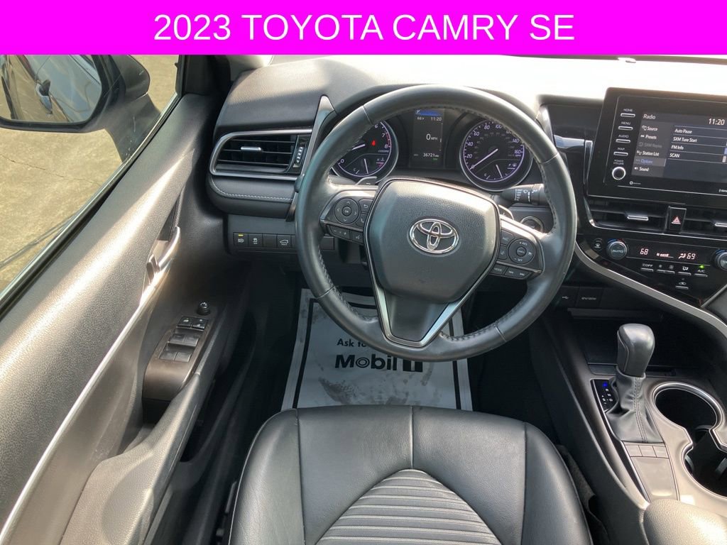 Used 2023 Toyota Camry SE image 19