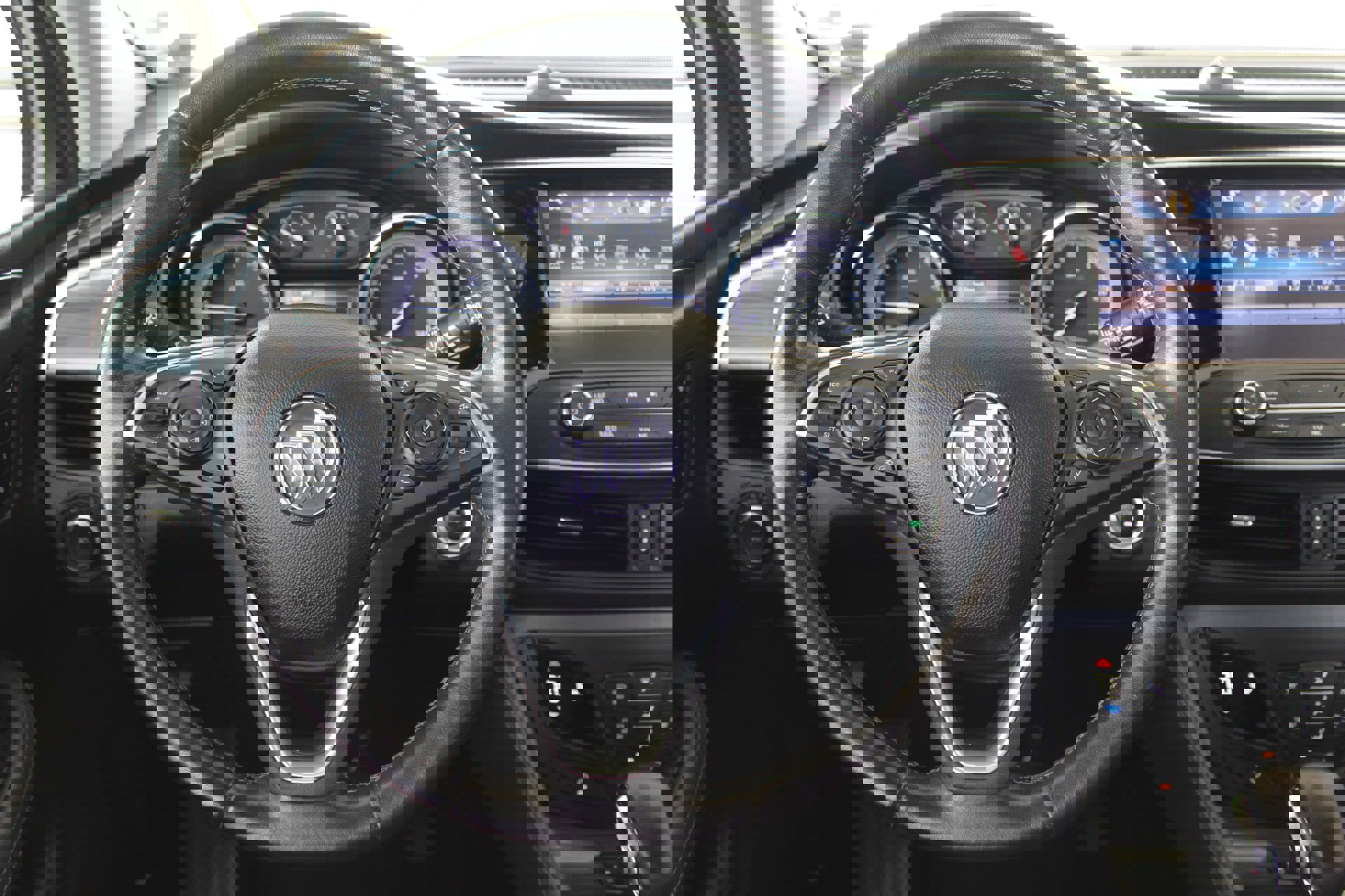 Used 2020 Buick Envision Essence image 26