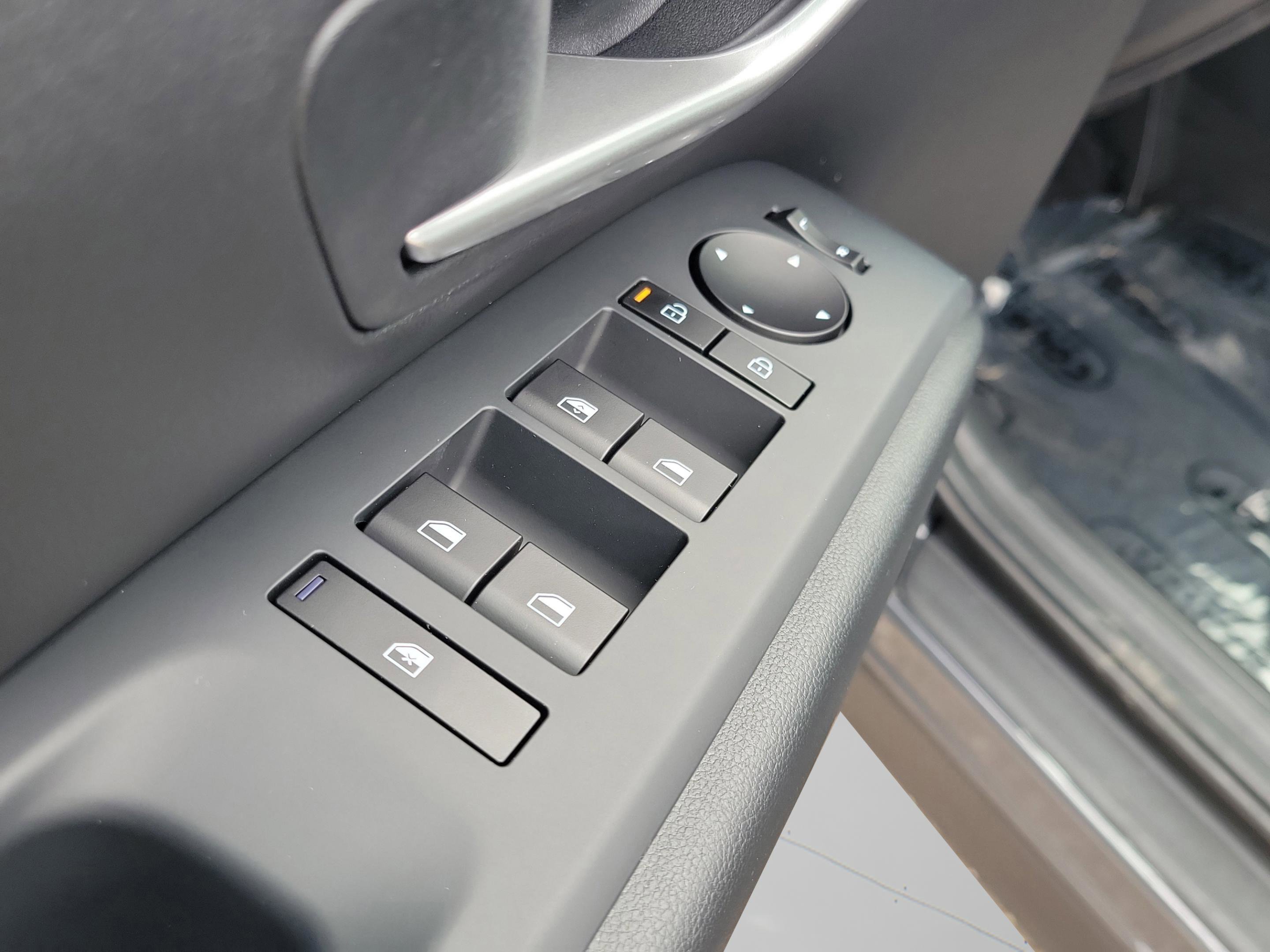 New 2026 Hyundai Tucson SE image 18