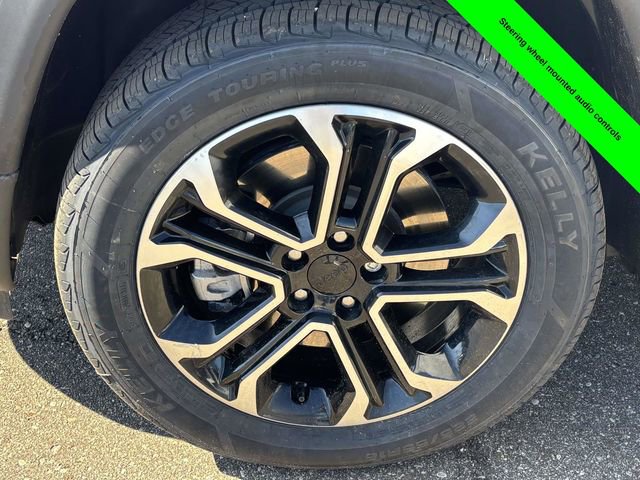 Used 2023 Jeep Compass Limited image 31