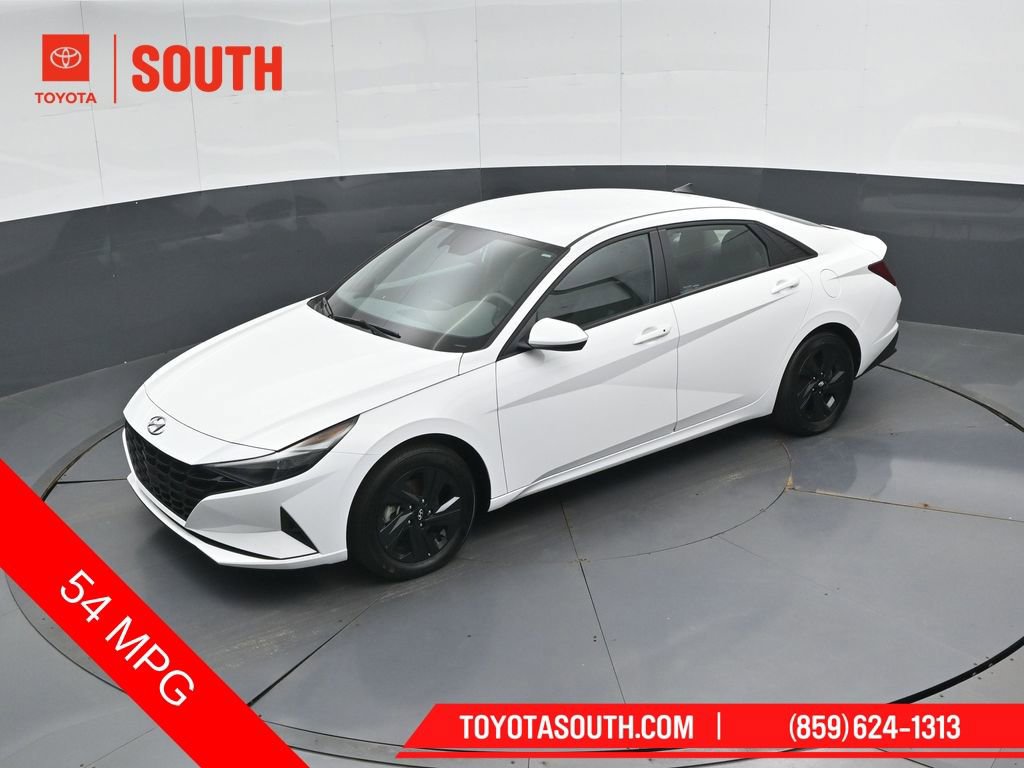 Used 2023 Hyundai Elantra Blue image 45