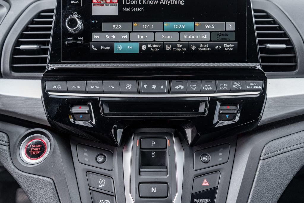 Used 2025 Honda Odyssey Sport-L image 29