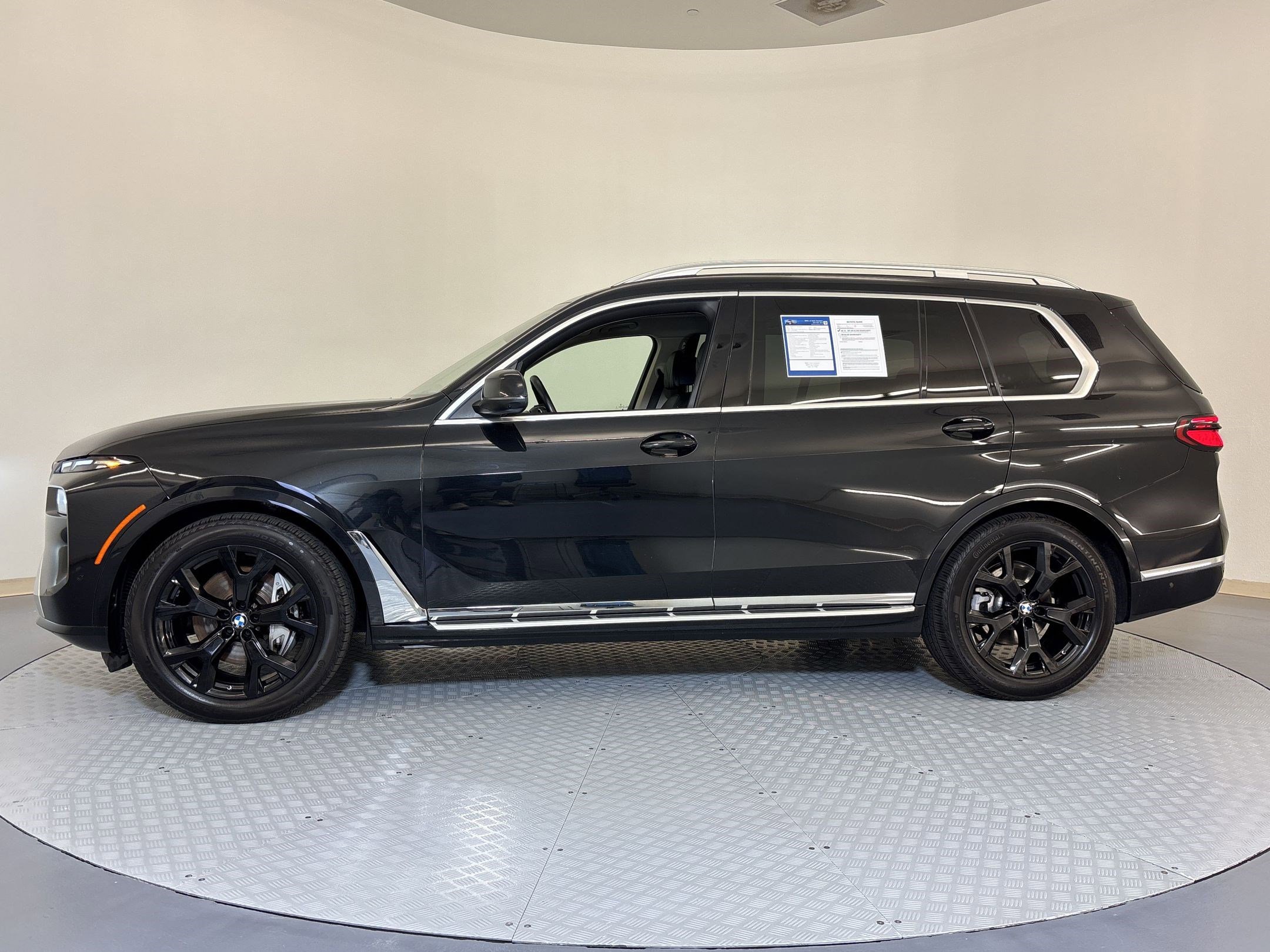 Certified 2025 BMW X7 xDrive40i image 2