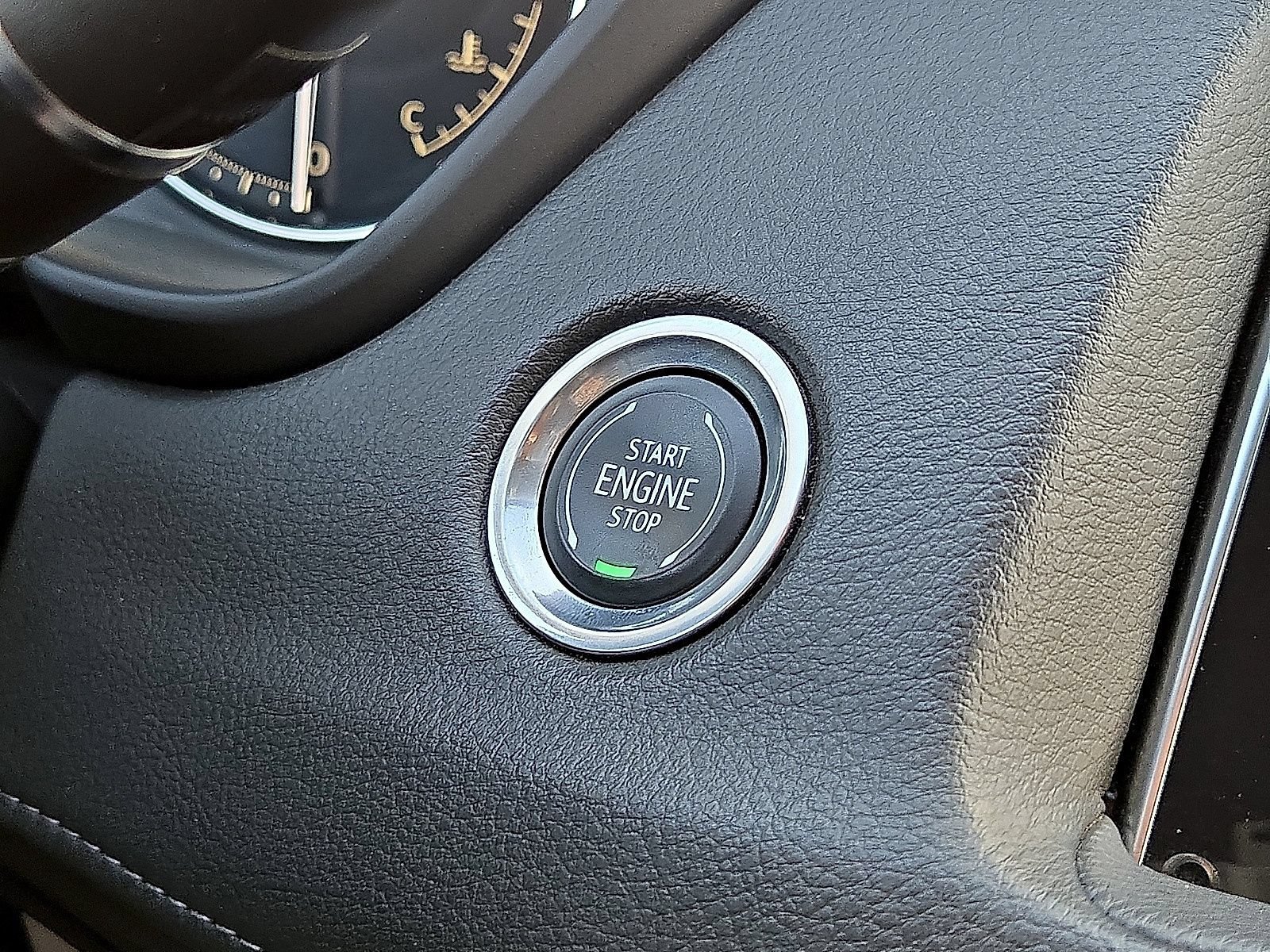 Used 2023 Cadillac XT4 Premium Luxury AWD/4WD image 30