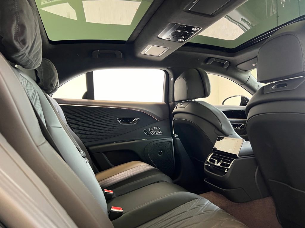 New 2026 Bentley Flying Spur Plug-In Hybrid AWD/4WD image 24