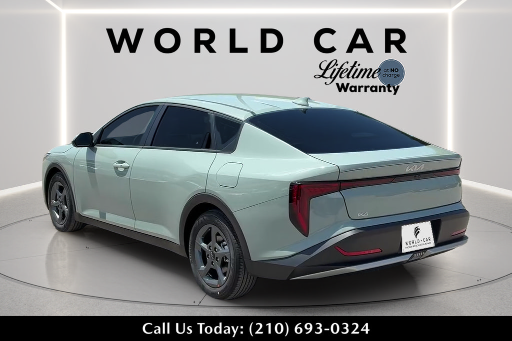 New 2026 Kia K4 FWD image 5